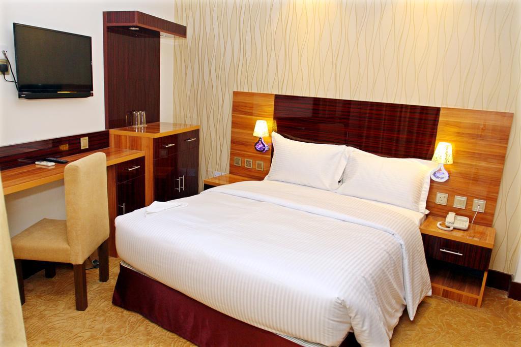 Fal Hotel L.L.C Dubai Kamer foto